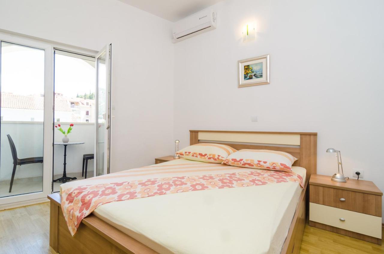 Rooms & Apartments Barisic 믈리니 외부 사진