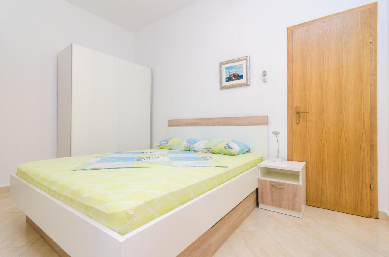 Rooms & Apartments Barisic 믈리니 외부 사진