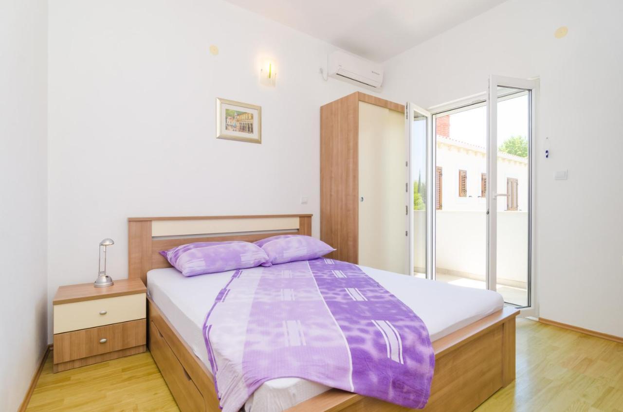 Rooms & Apartments Barisic 믈리니 객실 사진