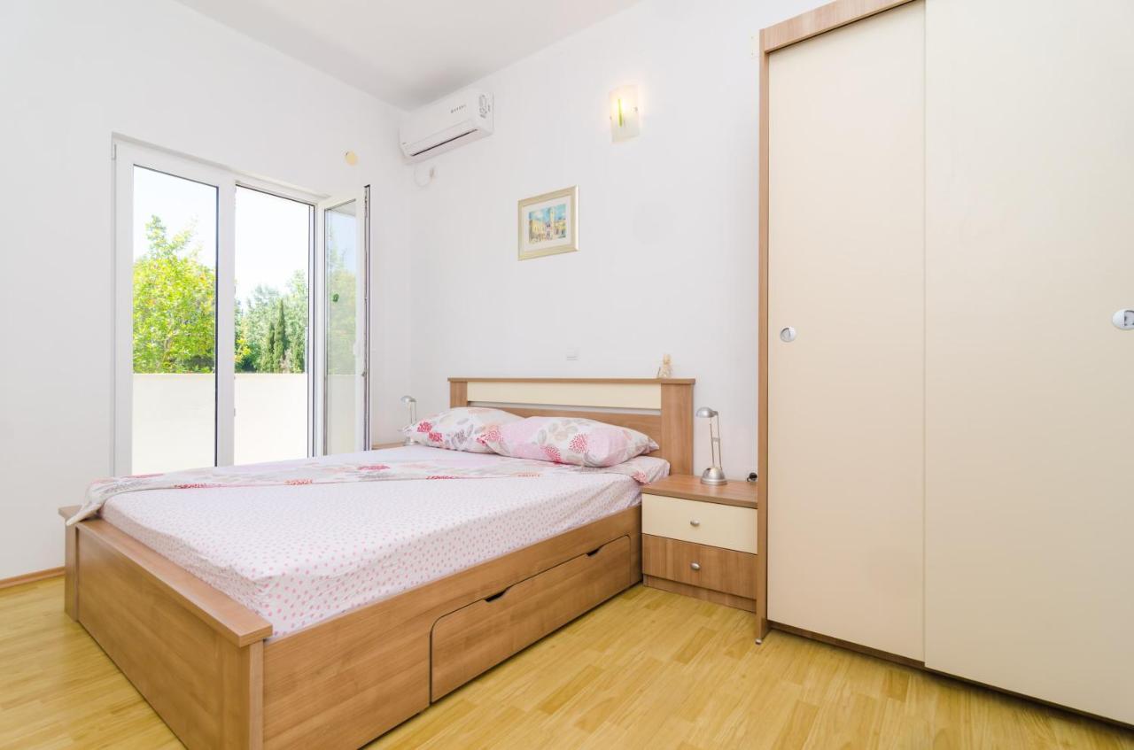 Rooms & Apartments Barisic 믈리니 객실 사진