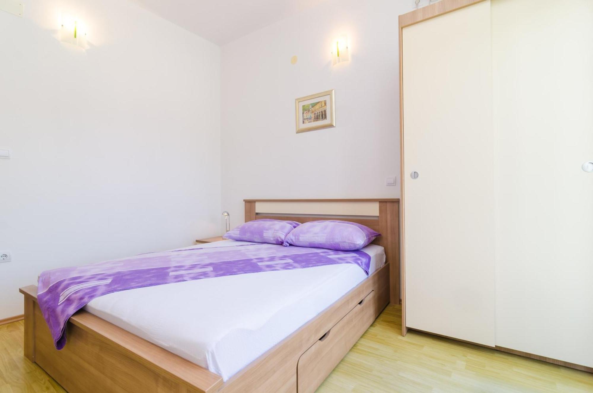 Rooms & Apartments Barisic 믈리니 객실 사진