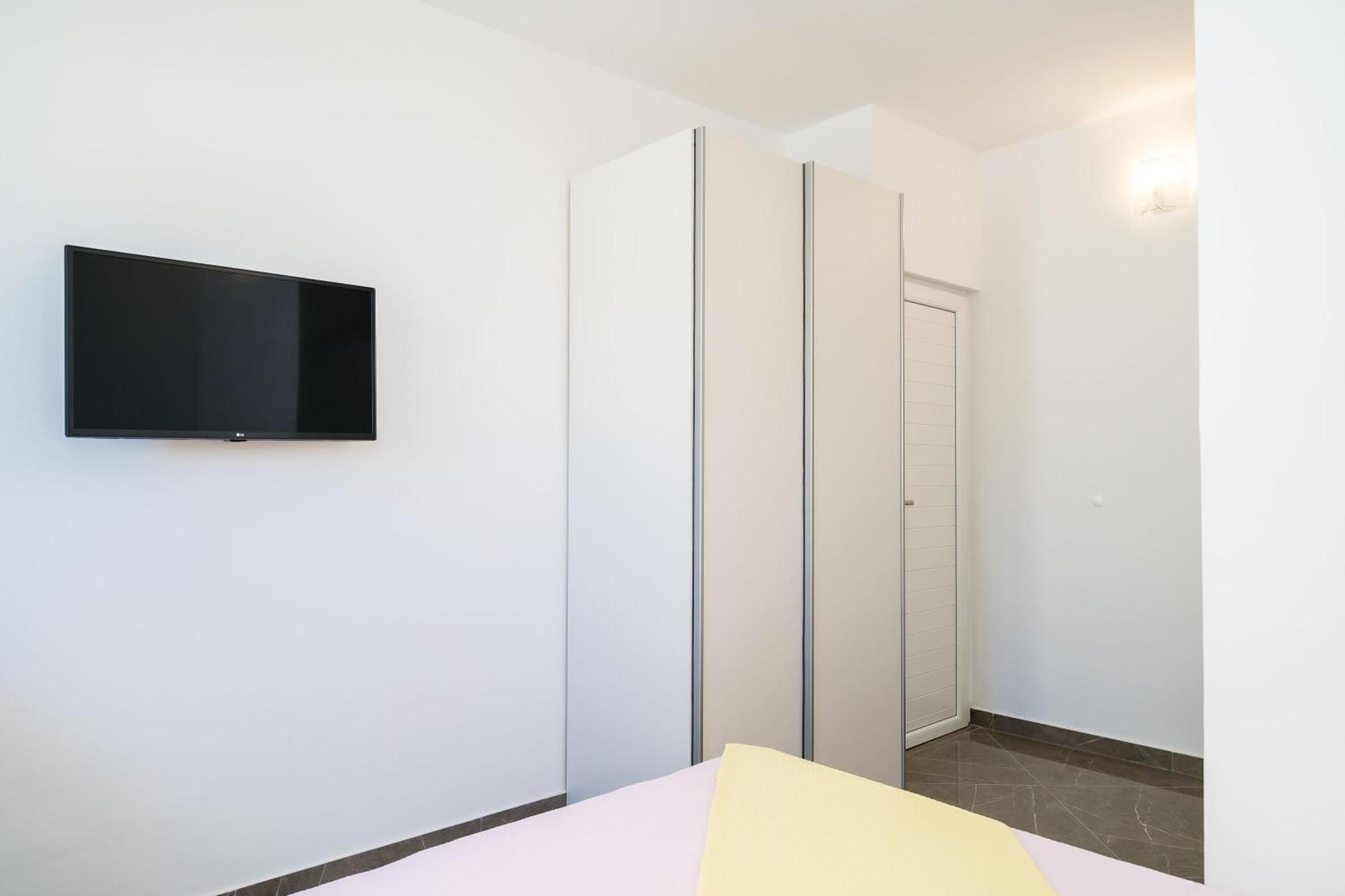 Rooms & Apartments Barisic 믈리니 객실 사진