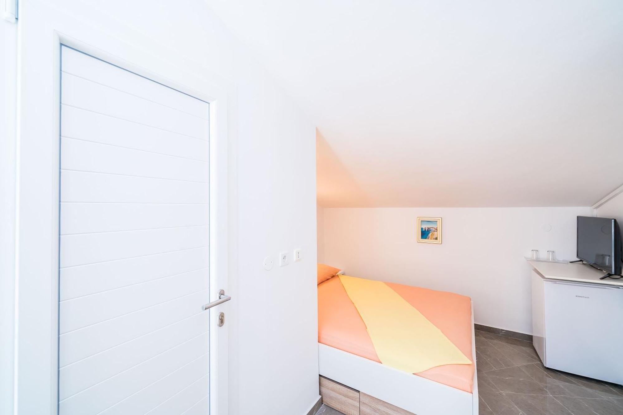Rooms & Apartments Barisic 믈리니 객실 사진